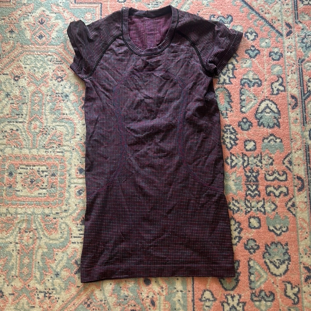 Lululemon purple tye die stripe short sleeved swiftly